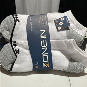 Men's Cushioned White and Gray Athletic Socks